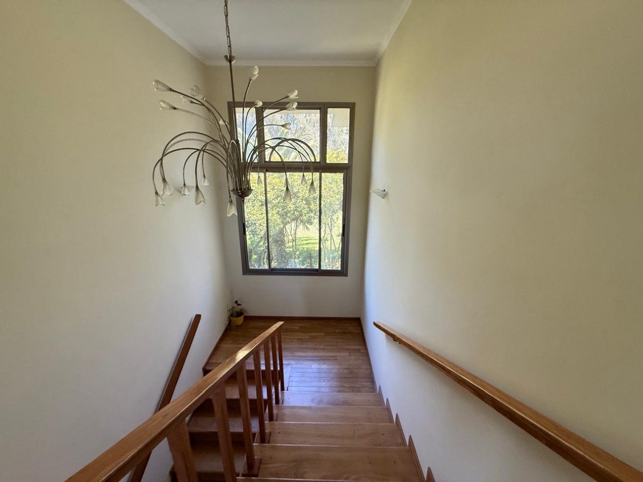 Casa con 1000 m² en Venta, 3 Dorm. en Villa Amelia