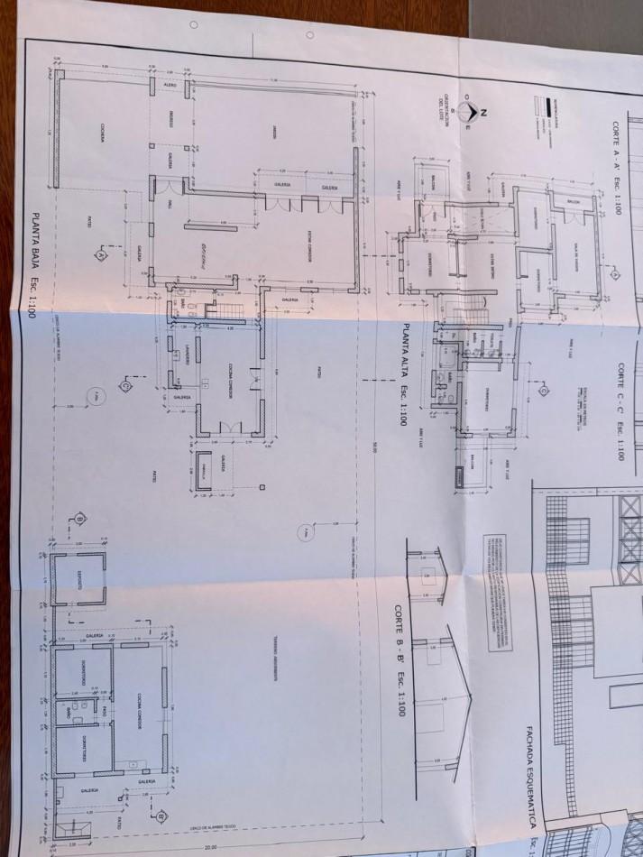 Casa con 1000 m² en Venta, 3 Dorm. en Villa Amelia