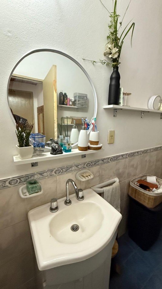 Casa con 2 Dorm. en Terreno de 450 m² en Venta en Villa Amelia