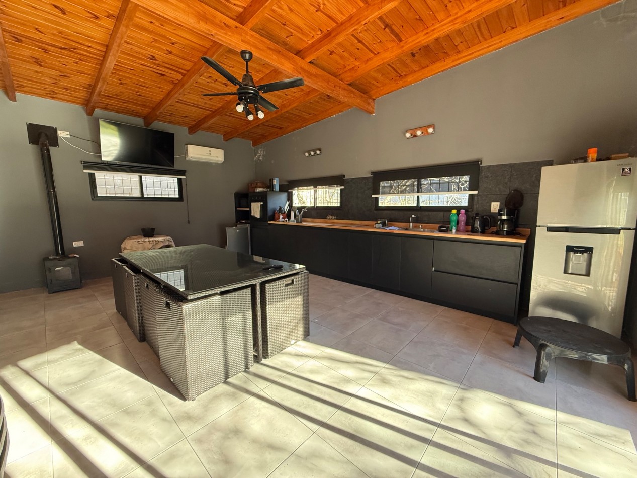 Casa moderna 3 dormitorios con pileta 