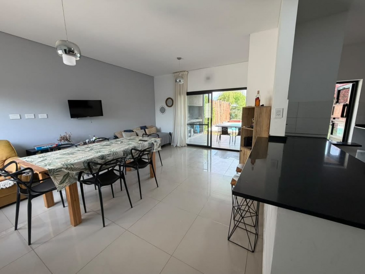  VENTA - CASA EN ALVAREZ