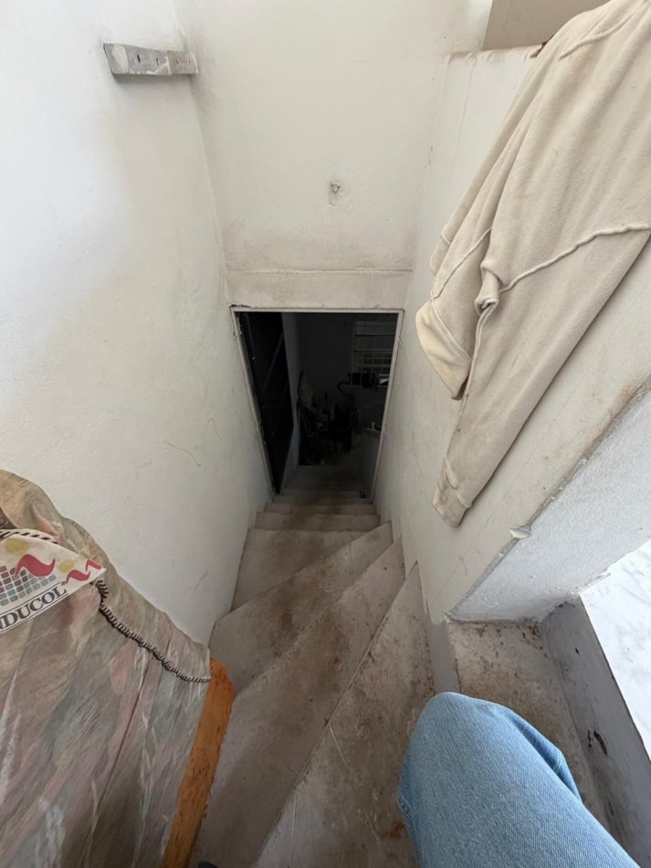 Casa en Esquina Arijon 1400 - Tiro Suizo-