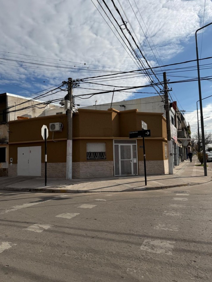 Casa en Esquina Arijon 1400 - Tiro Suizo-